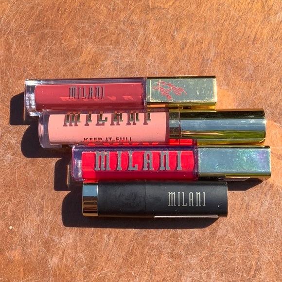 Milani Other - NWT MILANI LIP BUNDLE, ONE LIPSTICK, 2 LIP GLOSSES, & 1 LIP PLUMPER
